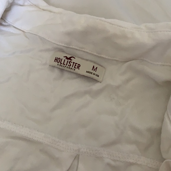 Hollister - White Short Sleeve Crop Button Up Top - Picture 2 of 2